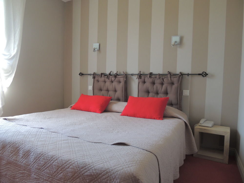 סרלה-לה קנדה Hotel Le Mas De Castel - Piscine Chauffee מראה חיצוני תמונה