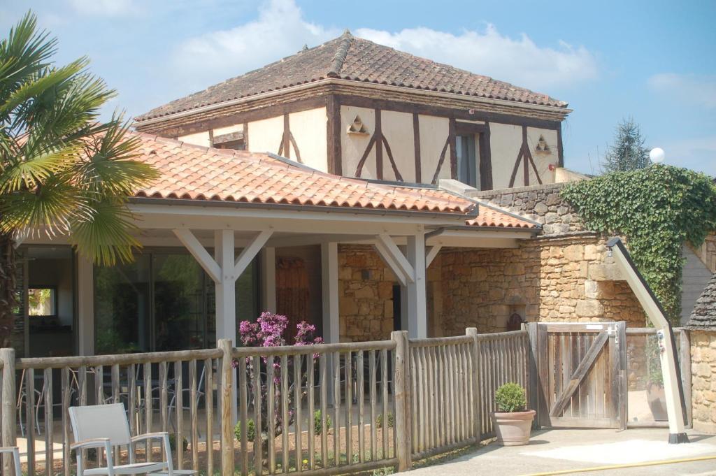 סרלה-לה קנדה Hotel Le Mas De Castel - Piscine Chauffee מראה חיצוני תמונה