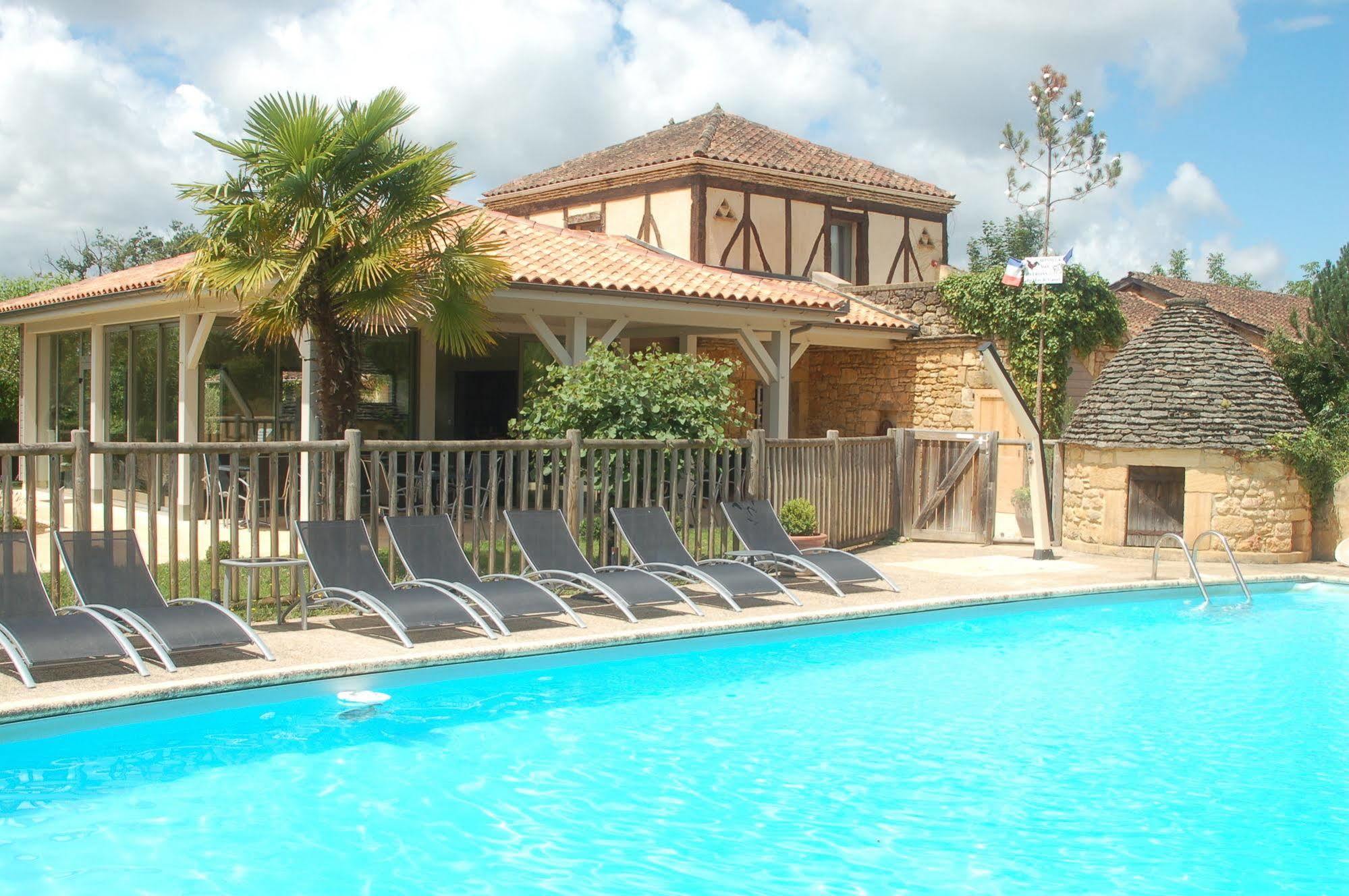 סרלה-לה קנדה Hotel Le Mas De Castel - Piscine Chauffee מראה חיצוני תמונה